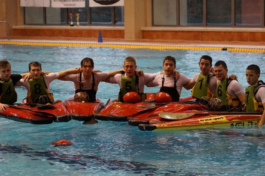 Tarp „Dzūkijos taurės“ nugalėtojų  – jaunieji Alytaus kanupolininkai
