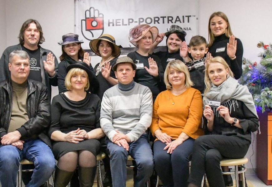 Fotografijos studentai pradžiugino globos namų senjorus Fotografijos studentai pradžiugino globos namų senjorus