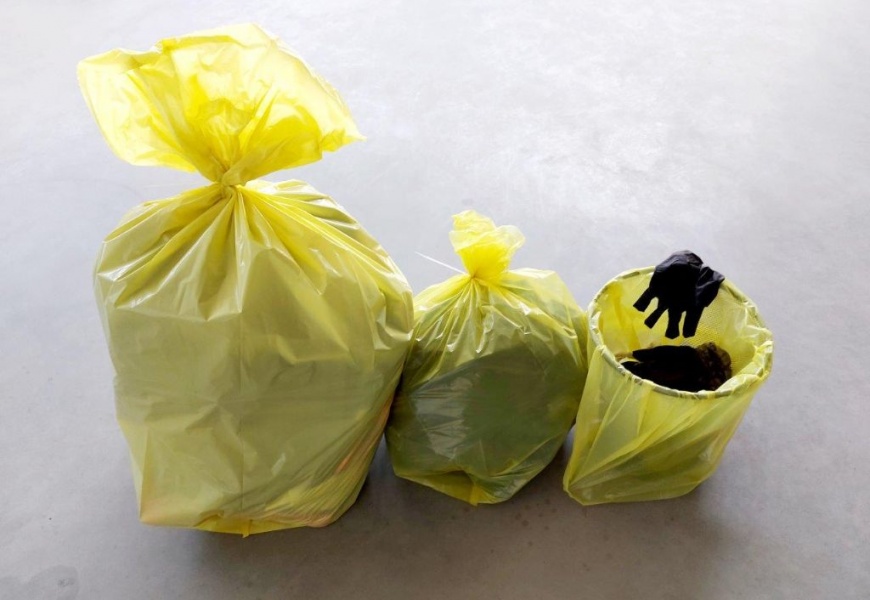 Užsikrėtusių ir saviizoliuojančių žmonių atliekoms – specialūs maišai