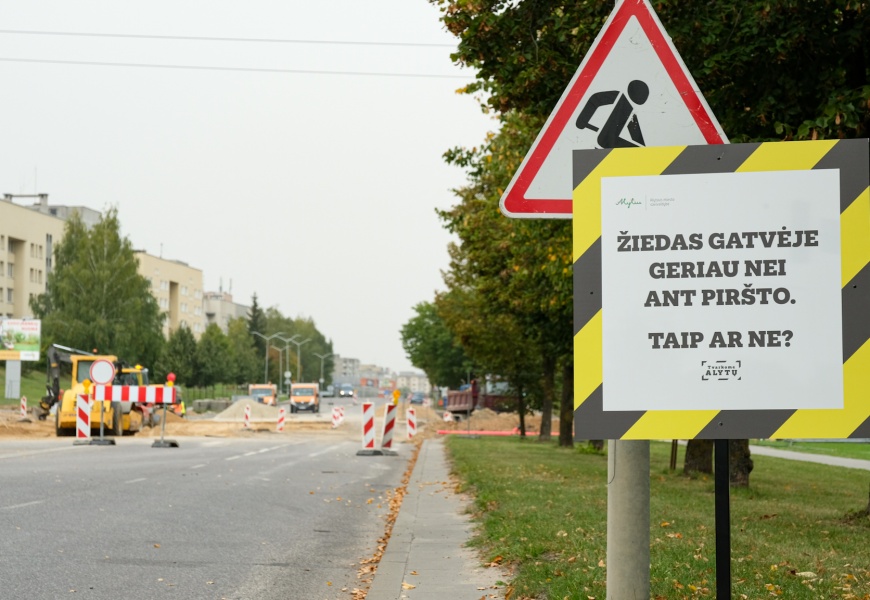 Alytus vairuotojų kantrybę taupys šmaikščiais užrašais
