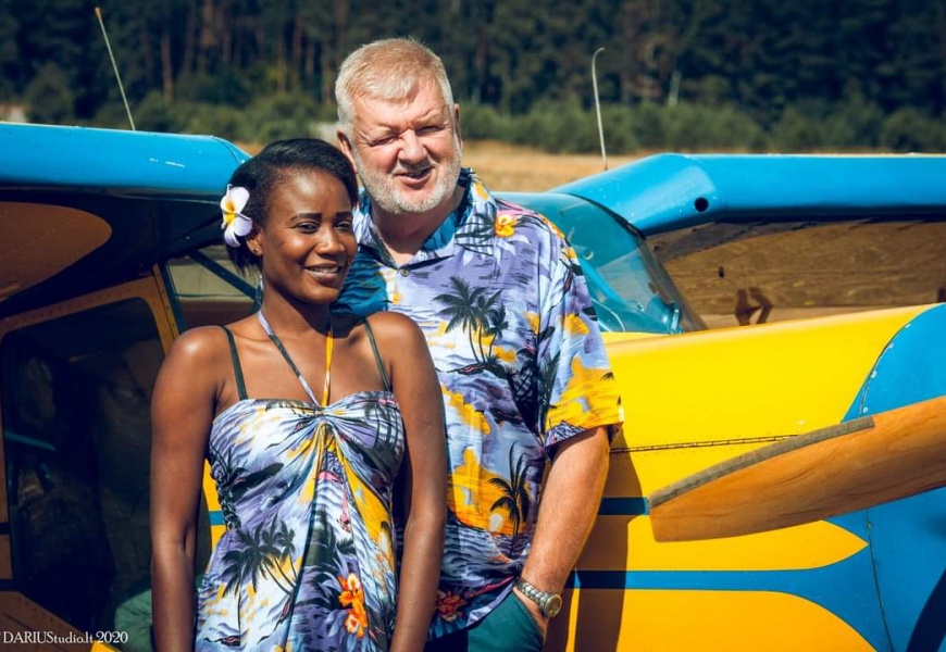 Afrikietę vedęs Gintaras Šiurkus ryžosi dar vienam iššūkiui – rūpinasi penkiolikmečiu Afrikietę vedęs Gintaras Šiurkus ryžosi dar vienam iššūkiui – rūpinasi penkiolikmečiu
