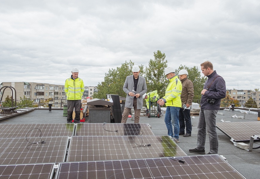 Alytaus švietimo įstaigose pradedamos montuoti saulės elektrinės
