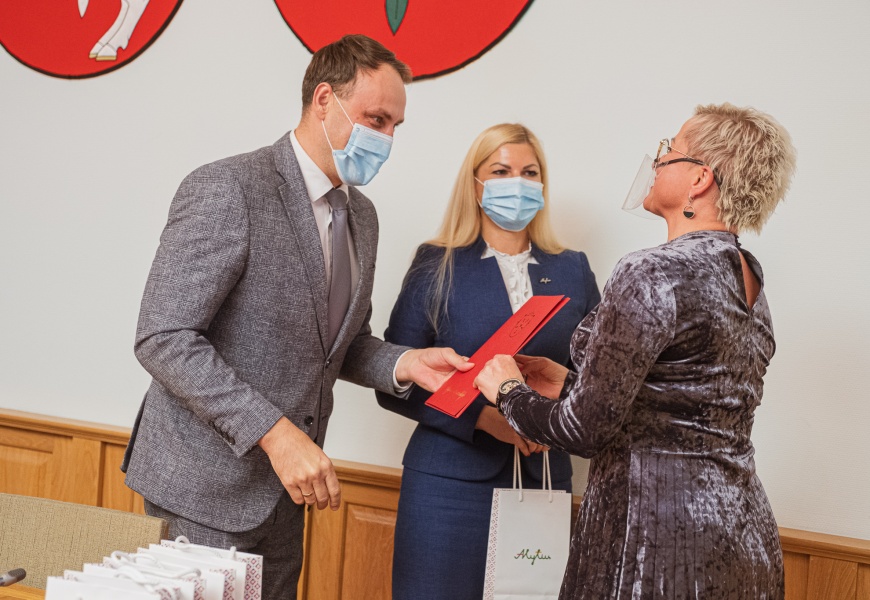 Artėjant šių metų Kalėdoms, įvertinti per praėjusias miestą puošę alytiškiai