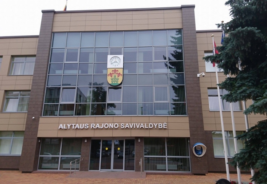 Prieš Visų šventųjų dieną Alytaus rajono gyventojai bus aptarnaujami trumpiau ir tik nuotoliniu būdu Prieš Visų šventųjų dieną Alytaus rajono gyventojai bus aptarnaujami trumpiau ir tik nuotoliniu būdu