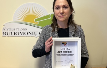 „Metų specialisto“ apdovanojimas – Alytaus rajono visuomenės sveikatos biuro specialistei