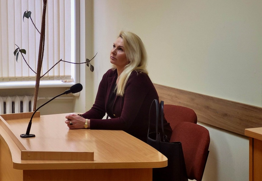 Dokumentų klastojimu kaltinta Laura Radzevičiūtė teisme buvo išteisinta: gavo ir nukentėjusios žinutę Dokumentų klastojimu kaltinta Laura Radzevičiūtė teisme buvo išteisinta: gavo ir nukentėjusios žinutę