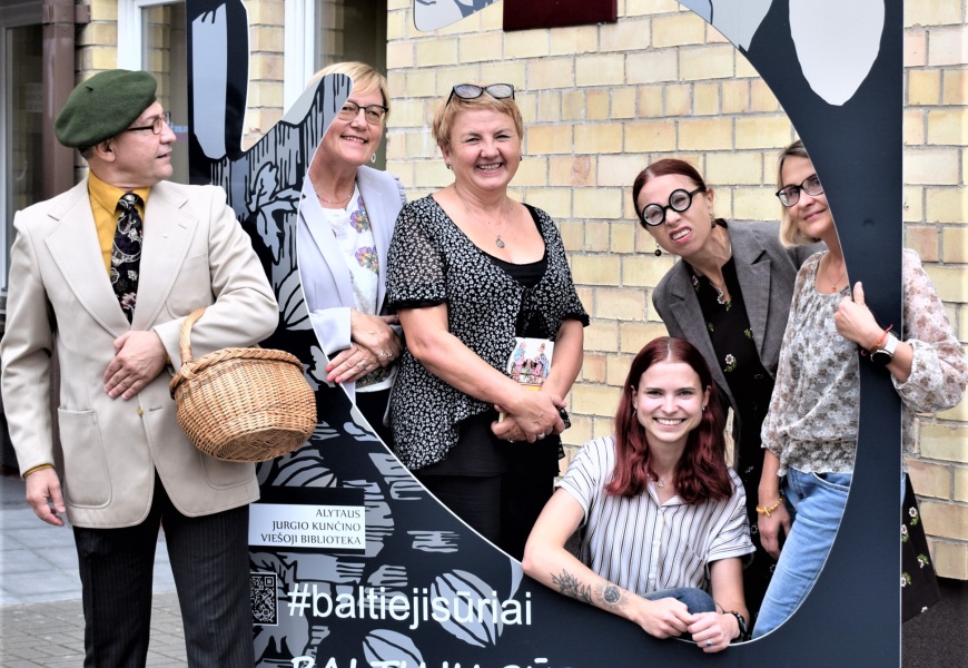 Audiovizualinė paroda „Baltųjų sūrių naktis“ atidaryta – tai faktas!