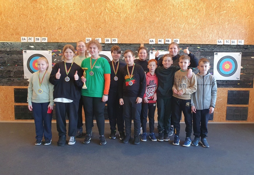 Jaunųjų Alytaus lankininkų laimikis Lietuvos čempionate – 11 medalių ir 2 pagerinti rekordai