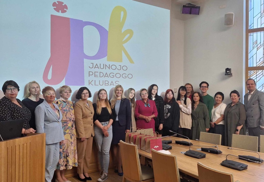 Alytuje veiklą pradėjo Jaunojo pedagogo klubas – motyvuos moksleivius rinktis mokytojo profesiją Alytuje veiklą pradėjo Jaunojo pedagogo klubas – motyvuos moksleivius rinktis mokytojo profesiją