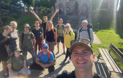 Tradicija tapęs pokštas sujungia žygeivius: 100 km iš vienos sostinės į kitą įveikia be miego