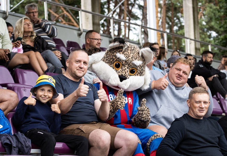 DFK „Dainava“  sekmadienį lauks visų futbolo sirgalių stadione
