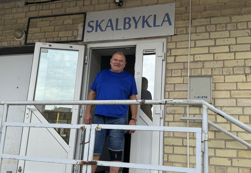 Alytiškis nuosavoje skalbykloje darbuojasi pats – per dieną sukrauna apie toną skalbinių