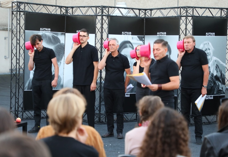 KŪRYBA KVIEČIA Į SCENĄ: prasideda XI respublikinis dramaturgų konkursas Alytuje KŪRYBA KVIEČIA Į SCENĄ: prasideda XI respublikinis dramaturgų konkursas Alytuje