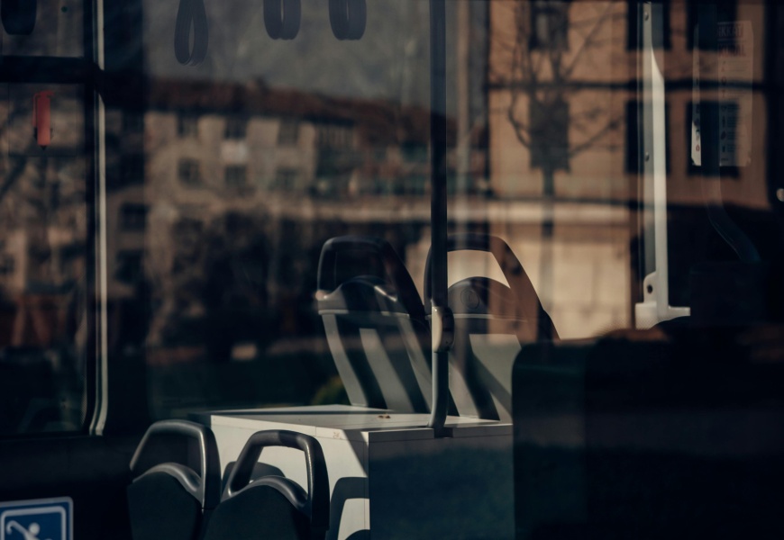 Alytaus autobusuose – patogesnė naujovė: už kelionę galima atsiskaityti banko kortele Alytaus autobusuose – patogesnė naujovė: už kelionę galima atsiskaityti banko kortele
