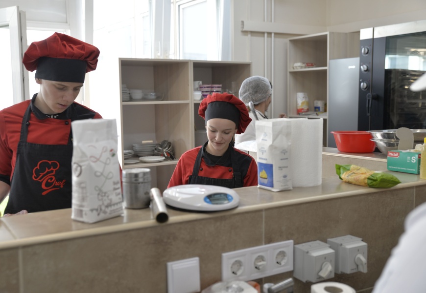 Prasidėjo priėmimas į profesinio mokymo įstaigas