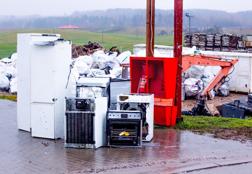 Aplinkos ministerijos priminimas: kur palikti nebereikalingą elektroninę įrangą ir baterijas