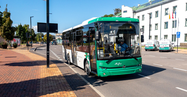 Nuo rugsėjo 1-osios į Alytaus miesto gatves grįžta daugiau autobusų: keleivių laukia ir maršrutų naujovės Nuo rugsėjo 1-osios į Alytaus miesto gatves grįžta daugiau autobusų: keleivių laukia ir maršrutų naujovės