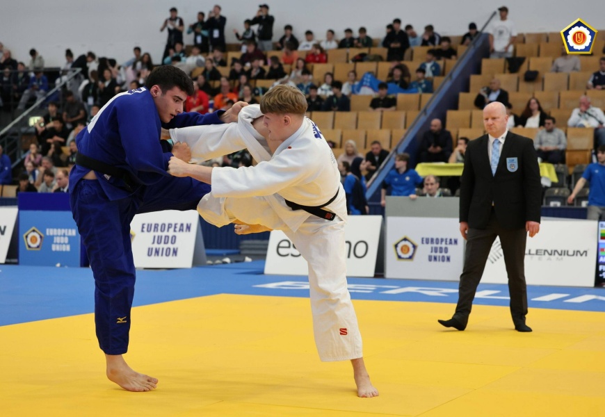 Tajus Babaičenko pasaulio jaunių dziudo čempionate iškovojo garbingą 7-ąją vietą Tajus Babaičenko pasaulio jaunių dziudo čempionate iškovojo garbingą 7-ąją vietą