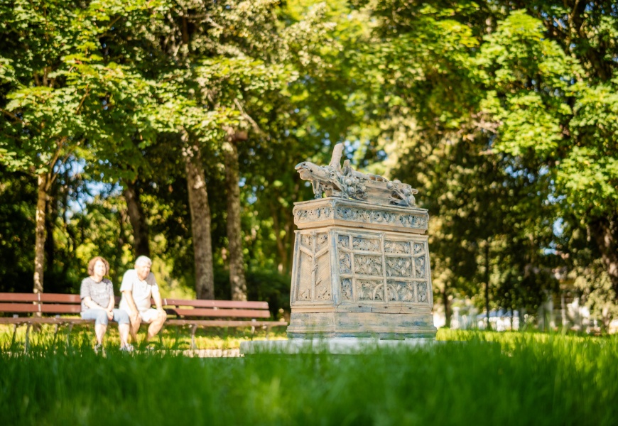 Į Druskininkus sugrįžo pirmosios restauruotos brolių J. ir B. Arčikauskų skulptūros Į Druskininkus sugrįžo pirmosios restauruotos brolių J. ir B. Arčikauskų skulptūros