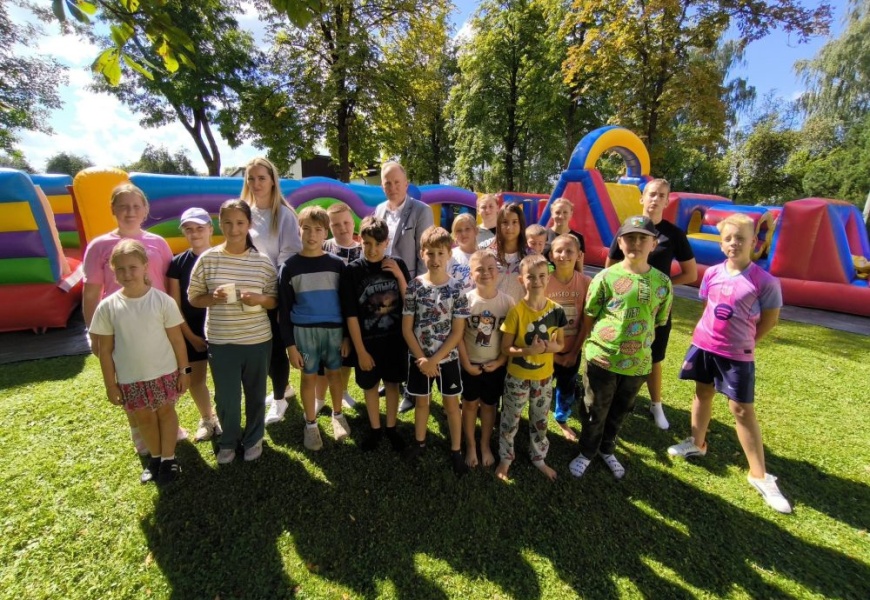 Nemajūnų dienos centre vasara palydėta spalvinga vaikų švente Nemajūnų dienos centre vasara palydėta spalvinga vaikų švente