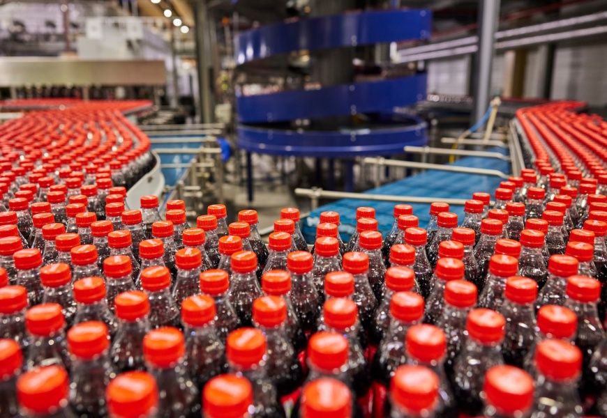 „Coca-Cola HBC“ rezultatai: gamybos apimtims augant, CO₂ emisijos sumažintos 23 proc.