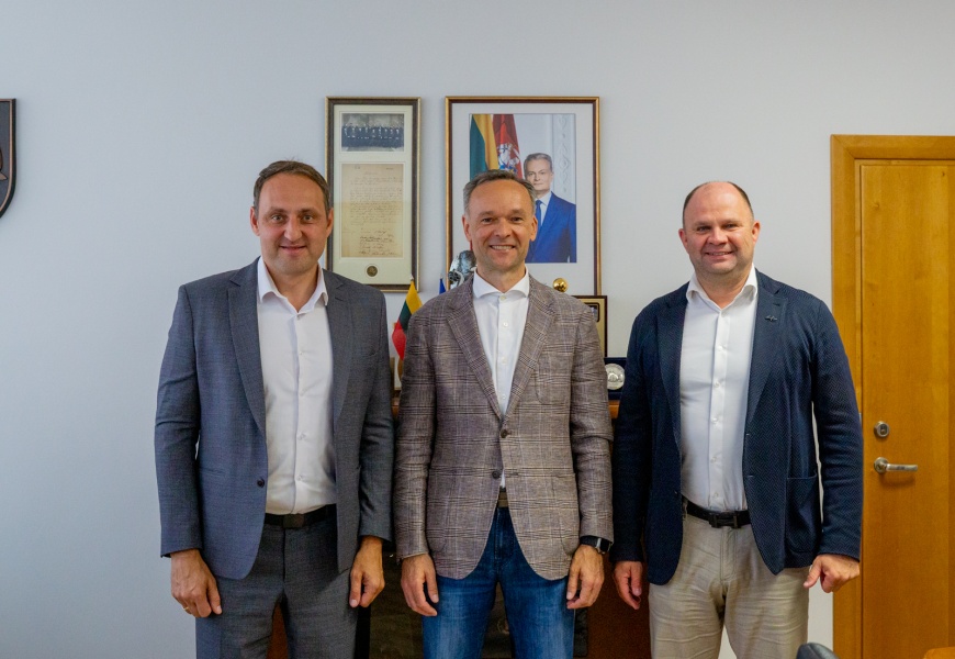 Susitikimas su Lietuvos ambasadoriumi Azerbaidžane Kęstučiu Vaškelevičiumi Susitikimas su Lietuvos ambasadoriumi Azerbaidžane Kęstučiu Vaškelevičiumi