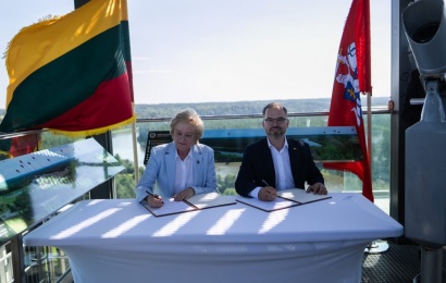 Krašto apsaugos ministerija ir Birštono savivaldybė pasirašė bendradarbiavimo susitarimą dėl infrastruktūros plėtros
