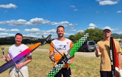 Alytiškiai Adas ir Ričardas Šiumbriai – tarp stipriausių F3K Pasaulio taurės etapo sportininkų