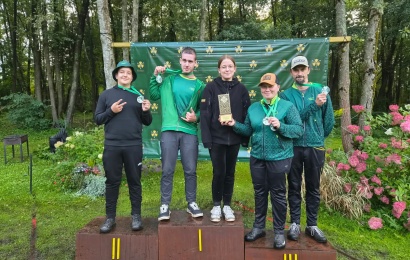 Keturi medaliai – sėkminga Alytaus lankininkų lauko sezono pabaiga! Keturi medaliai – sėkminga Alytaus lankininkų lauko sezono pabaiga!