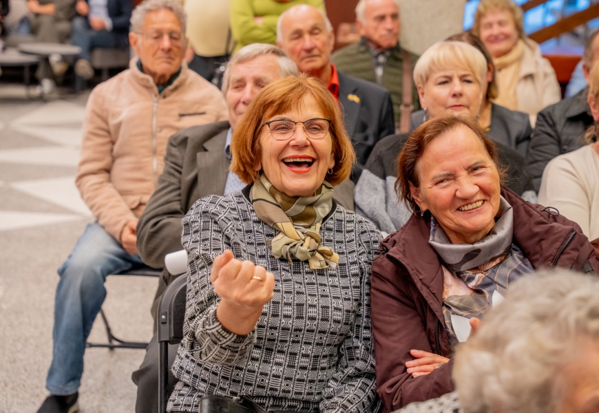 Alytuje – Senjorų savaitė: šventinės popietės spektakliai, koncertai, edukacijos, poezija ir nemokamos akcijos Alytuje – Senjorų savaitė: šventinės popietės spektakliai, koncertai, edukacijos, poezija ir nemokamos akcijos