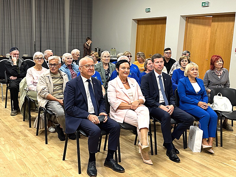 LASS Prienų rajono filialas apžvelgė metus: bendruomenę vienija 67 nariai, „Puriena“ surengė 20 koncertųLASS Prienų rajono filialas apžvelgė metus: bendruomenę vienija 67 nariai, „Puriena“ surengė 20 koncertų LASS Prienų rajono filialas apžvelgė metus: bendruomenę vienija 67 nariai, „Puriena“ surengė 20 koncertųLASS Prienų rajono filialas apžvelgė metus: bendruomenę vienija 67 nariai, „Puriena“ surengė 20 koncertų