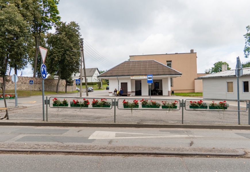 Lazdijuose, Veisiejuose ir Kapčiamiestyje bus atnaujintos bei įrengtos autobusų stotelės