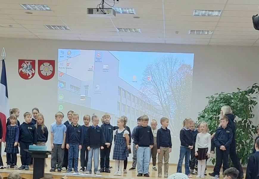 Dzūkijos mokyklos pradinukų draugystės kodas – „Visi už vieną!“