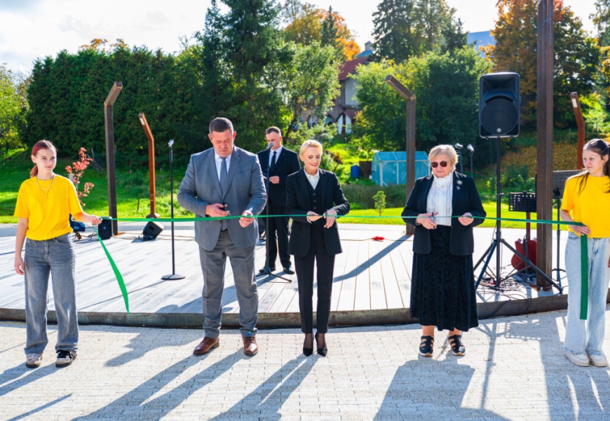 Vietoje šlapios pievos – nauja erdvė bendruomenei