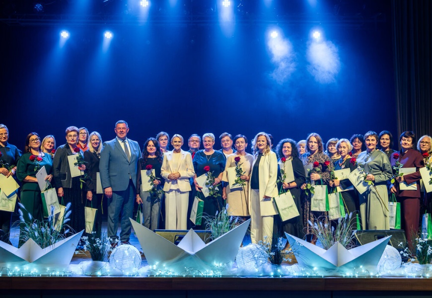 Alytaus rajono pedagogams – sveikinimai, padėkos ir premijos